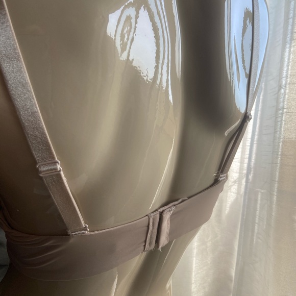 38C convertible undies.com beige nude T-shirt bra - Picture 7 of 12